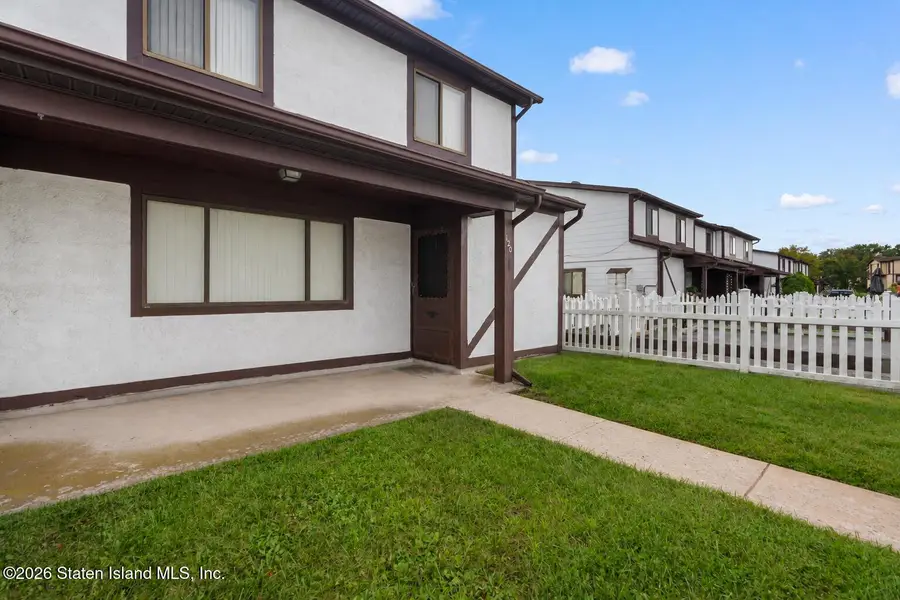 120 Parkview Loop, Staten Island, NY 10314 - #3