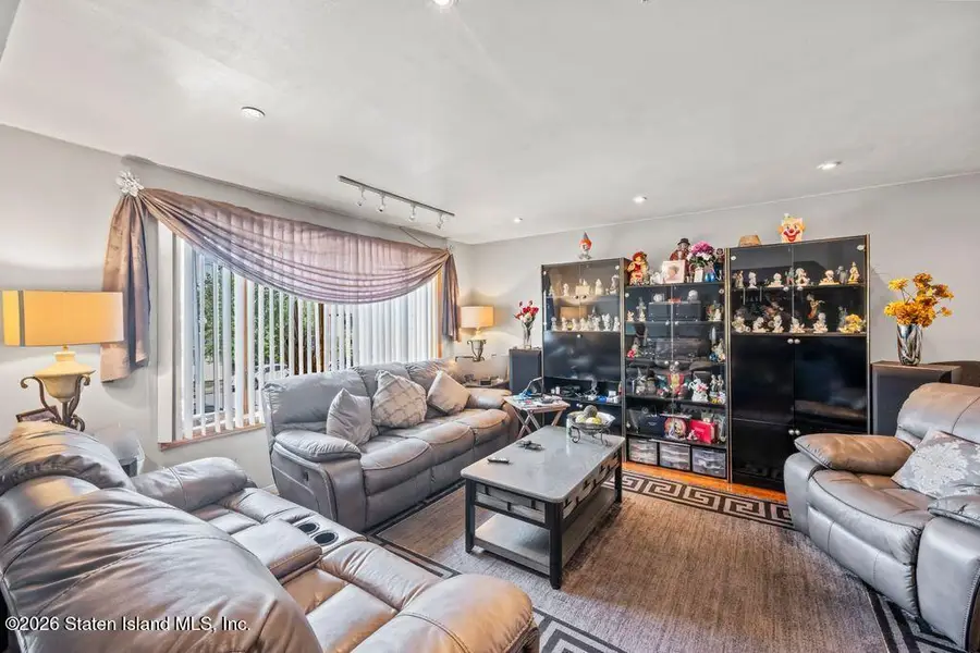 90 Gary Court, Staten Island, NY 10314 - #3