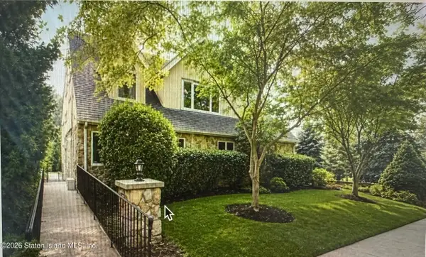 2372 Victory Boulevard, Staten Island, NY 10314