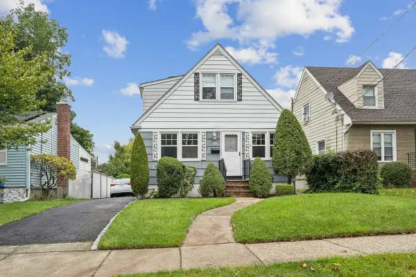 41 Margaretta Court, Staten Island, NY 10314