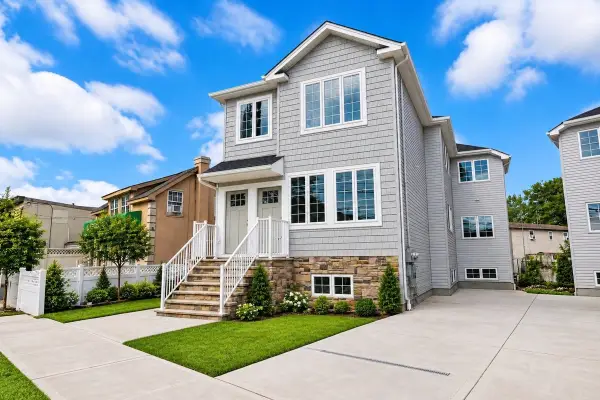 3947 Victory Boulevard, Staten Island, NY 10314