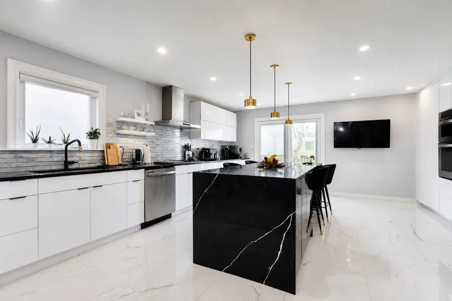 128 Cotter Avenue, Staten Island, NY 10306 - #3