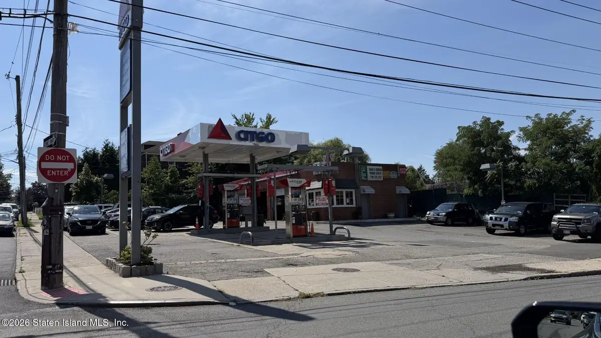 2000 Victory Boulevard, Staten Island, NY 10314 - #1