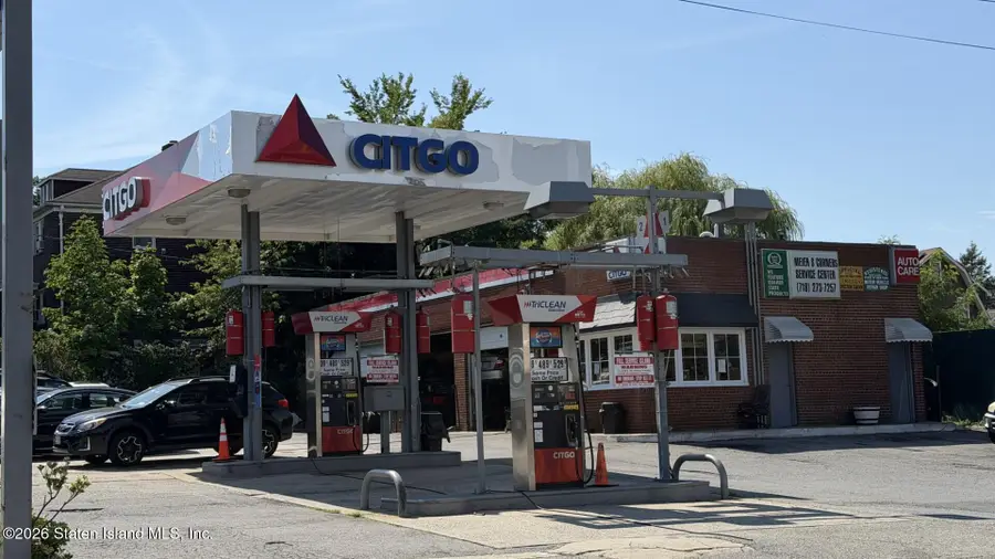 2000 Victory Boulevard, Staten Island, NY 10314 - #2