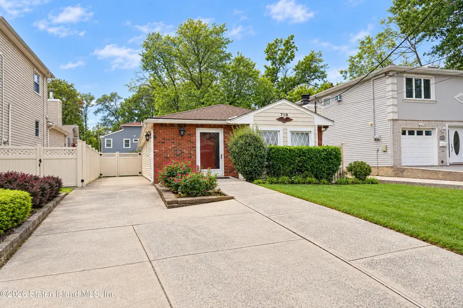 718 Craig Avenue, Staten Island, NY 10307 - #2