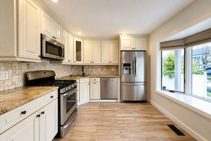 28 Cheryl Avenue, Staten Island, NY 10312 - #3