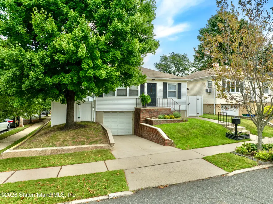 21 Bellhaven Place, Staten Island, NY 10314 - #3