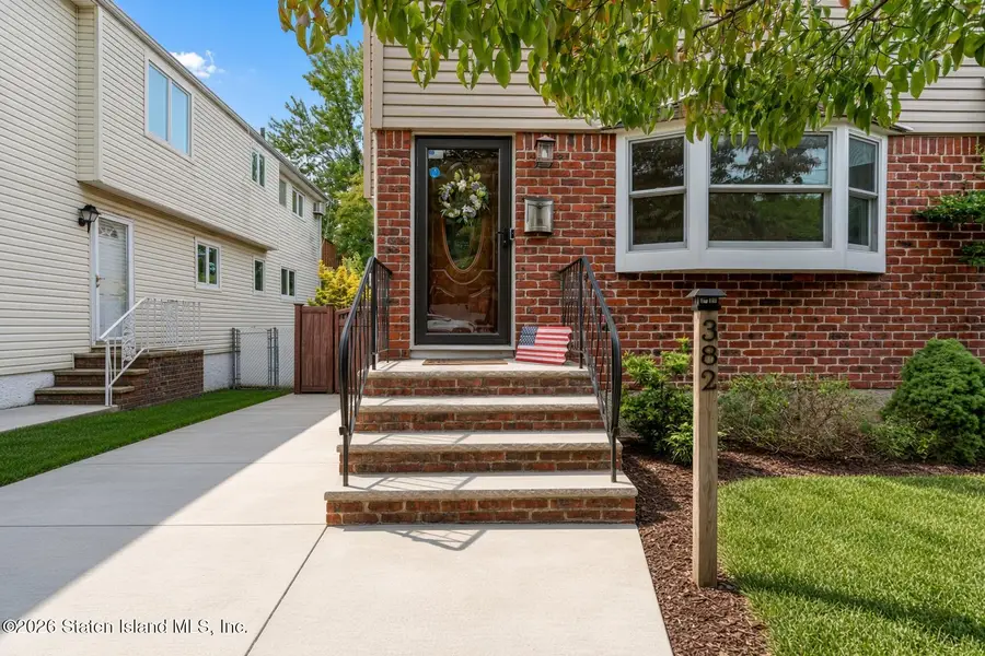 382 Elverton Avenue, Staten Island, NY 10308 - #2