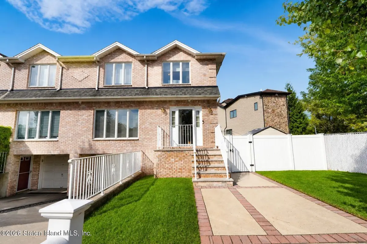 4 Clearmont Avenue, Staten Island, NY 10309 - #1