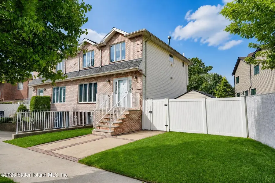4 Clearmont Avenue, Staten Island, NY 10309 - #3