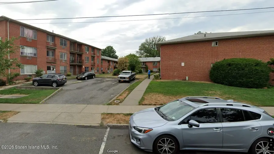 40-52 W Willow Road W #1, Staten Island, NY 10303 - #2