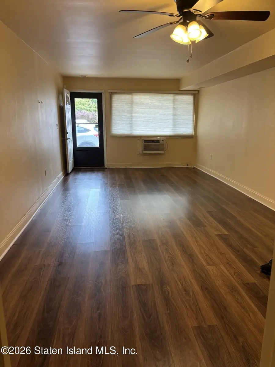29 Winding Woods Loop, Staten Island, NY 10307 - #2