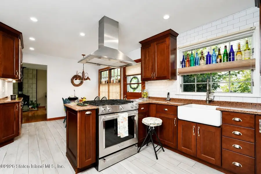 290 Isabella Avenue, Staten Island, NY 10306 - #2