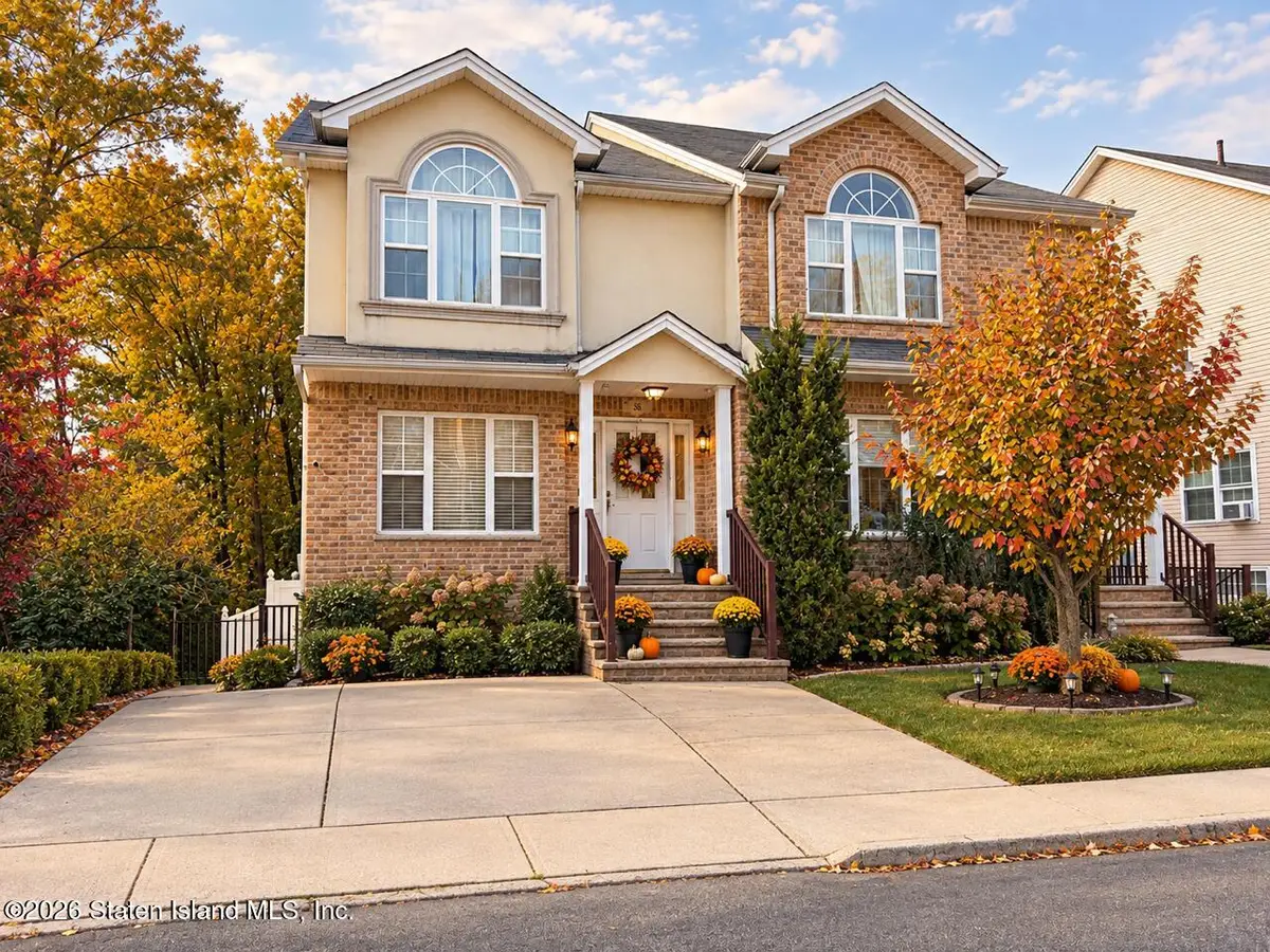 88 Santa Monica Lane, Staten Island, NY 10309 - #1
