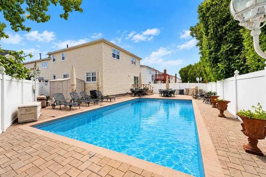 38 Mulberry Circle, Staten Island, NY 10314 - #2