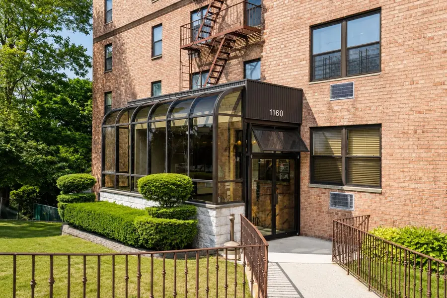 1160 Richmond Road #4A, Staten Island, NY 10304 - #2