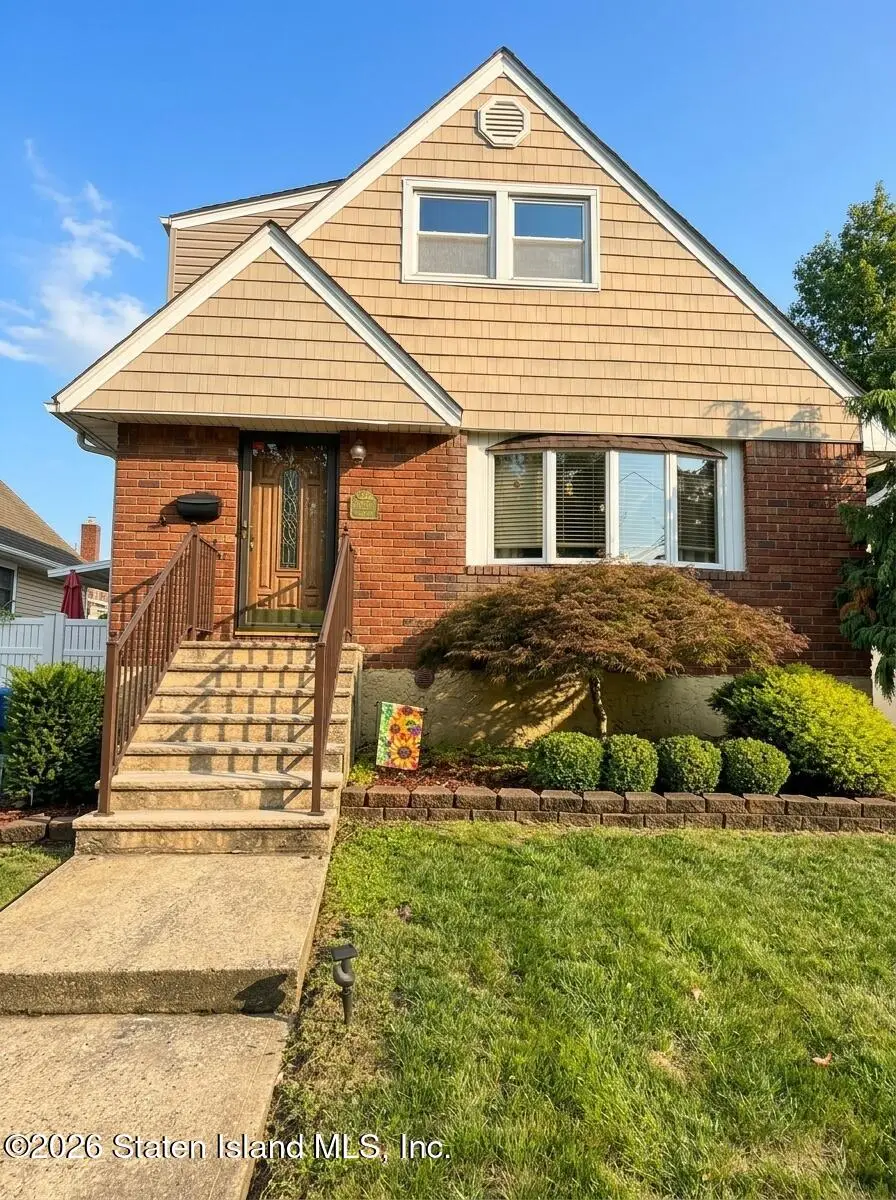 31 Kinghorn Street, Staten Island, NY 10312 - #1