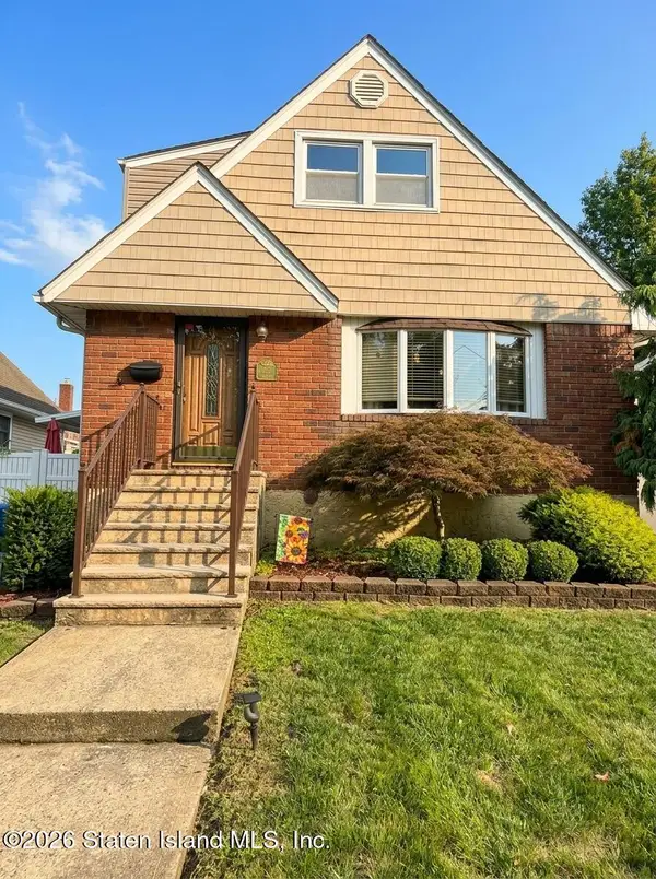 31 Kinghorn Street, Staten Island, NY 10312