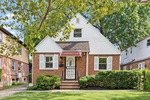 5319 197th Street, Queens, NY 11365