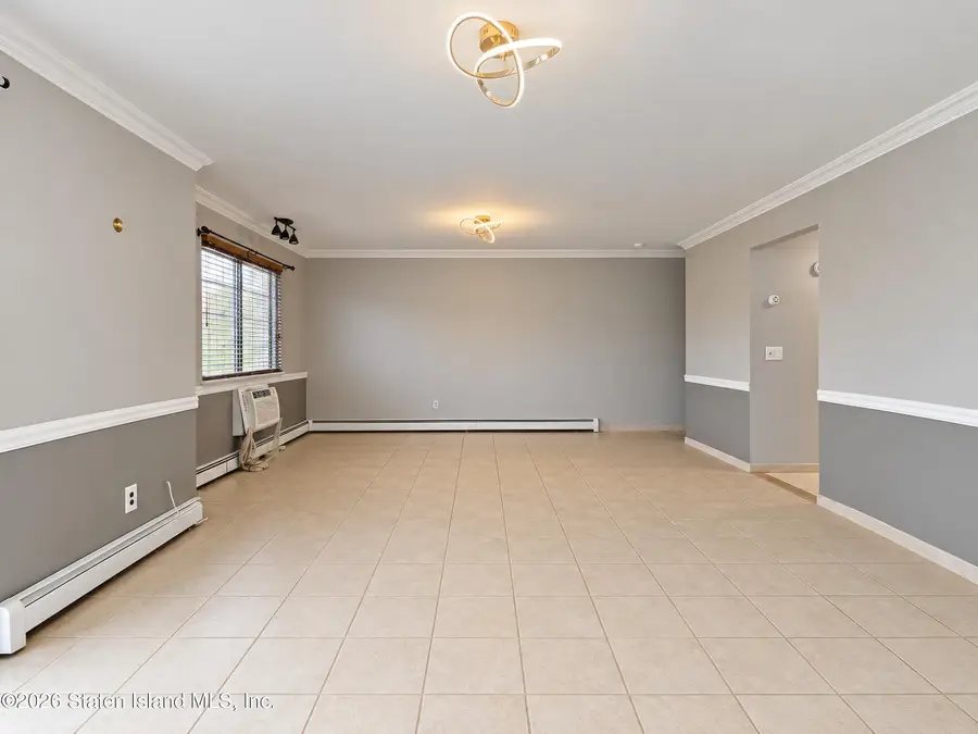 76 Daffodil Lane #A, Staten Island, NY 10314 - #3