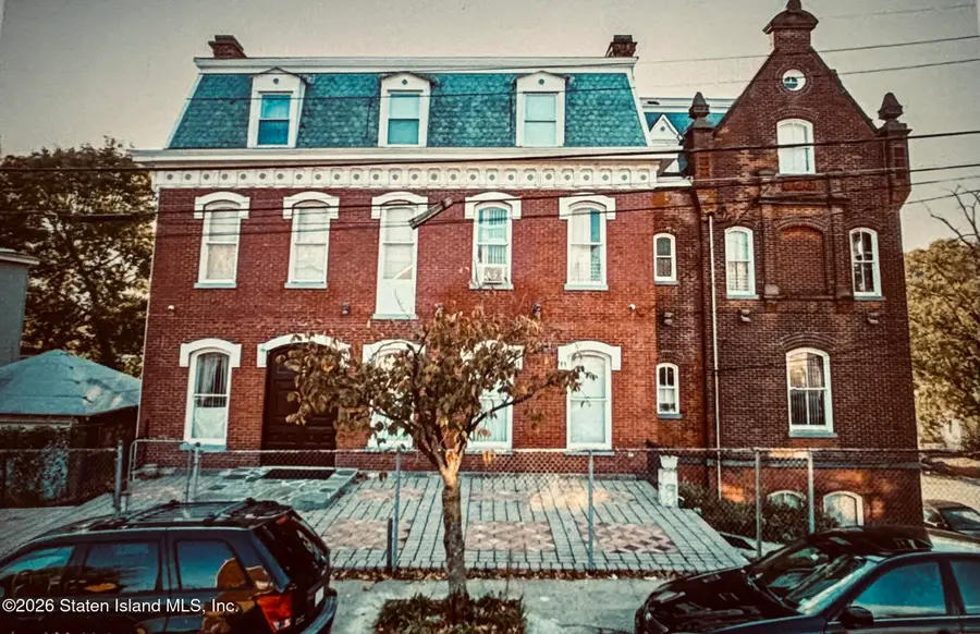 21 Court Street, Staten Island, NY 10304 - #3