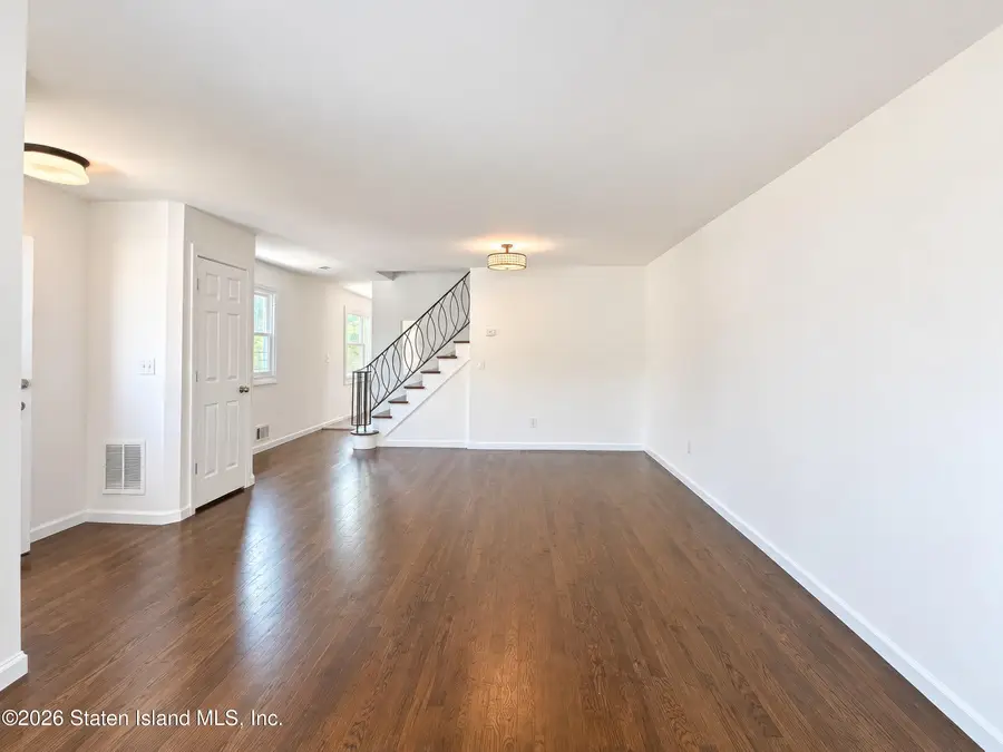 433 Hanover Avenue, Staten Island, NY 10304 - #3