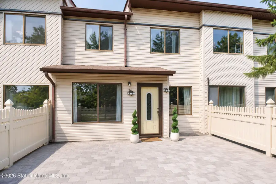 36 Selvin Loop, Staten Island, NY 10303 - #2