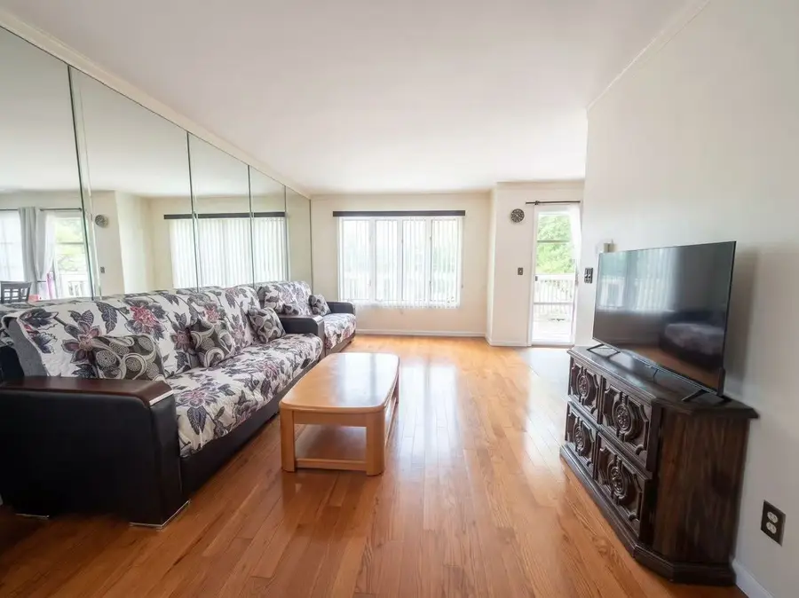 10 Challenger Drive, Staten Island, NY 10312 - #2