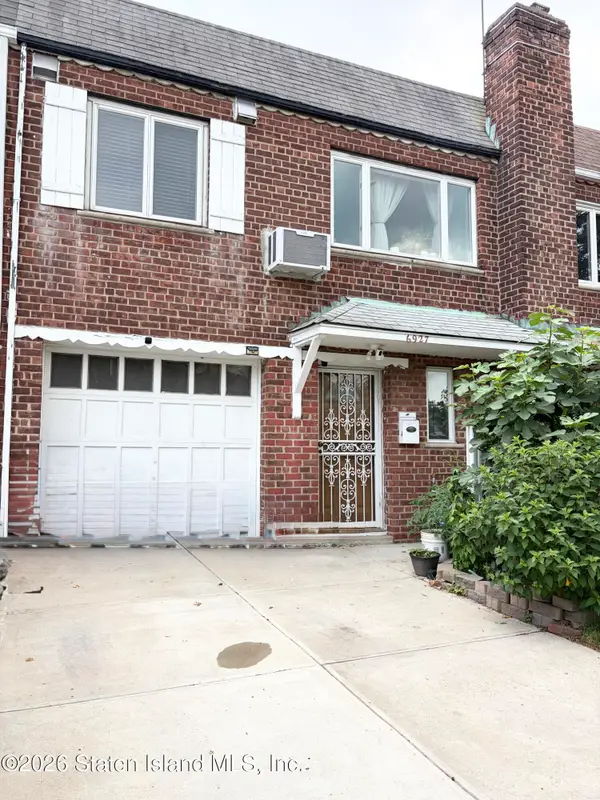 69-27 169th Street, Queens, NY 11365
