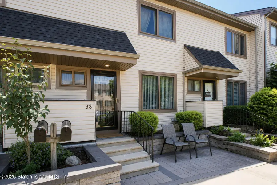 38 Charleston Avenue, Staten Island, NY 10309 - #2