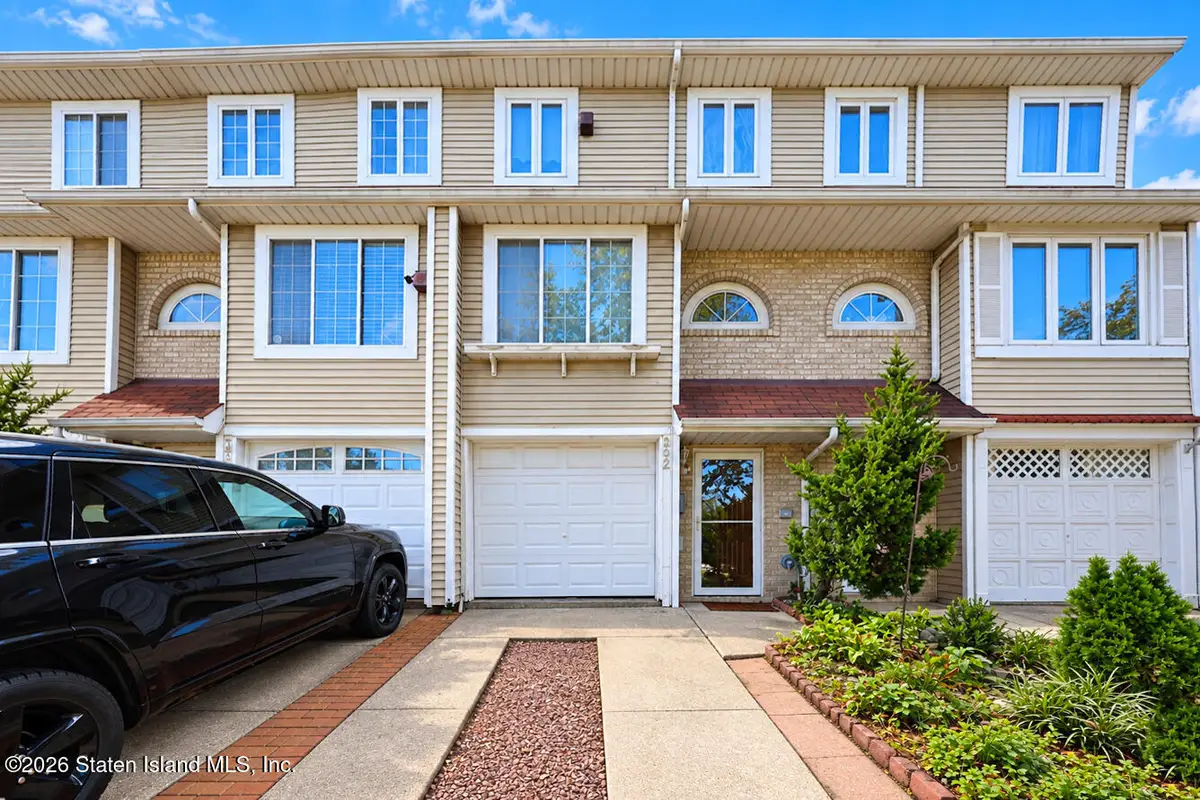392 Wilcox Street, Staten Island, NY 10303 - #1