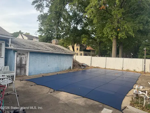 77 Burgher Avenue, Staten Island, NY 10304