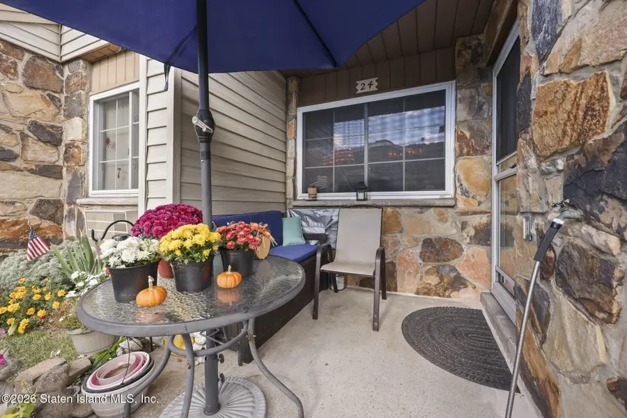 24 Lynn Court #84, Staten Island, NY 10314 - #3