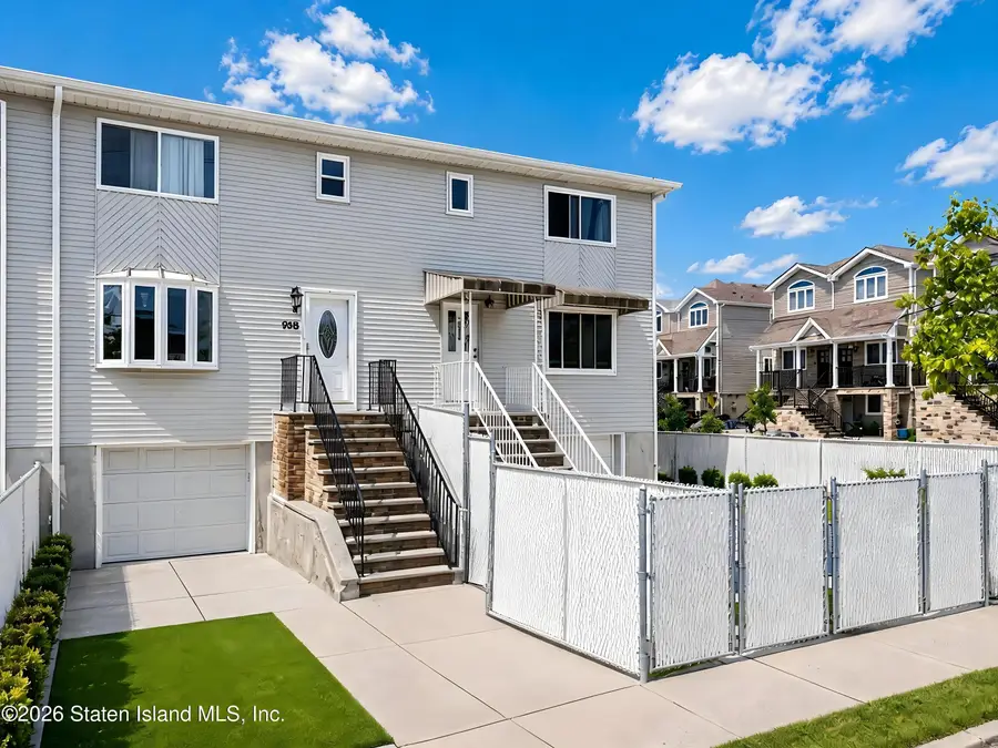 998 Olympia Boulevard, Staten Island, NY 10306 - #2