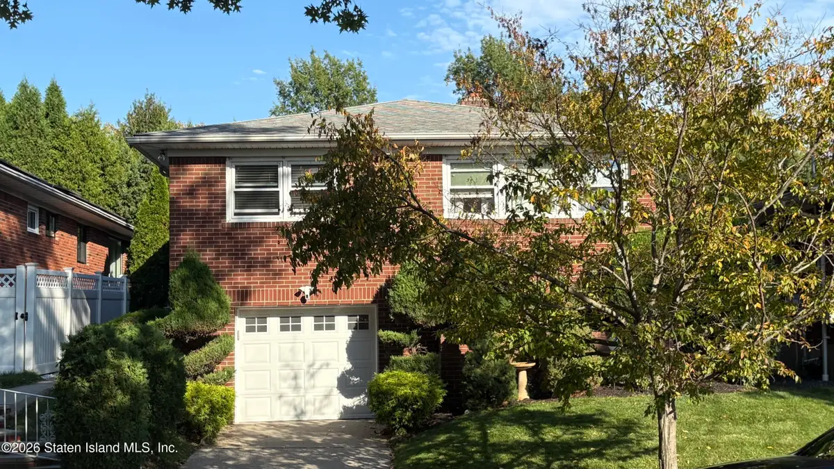 755 Oakland Avenue, Staten Island, NY 10310 - #1
