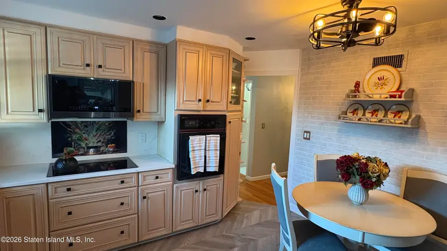 755 Oakland Avenue, Staten Island, NY 10310 - #2