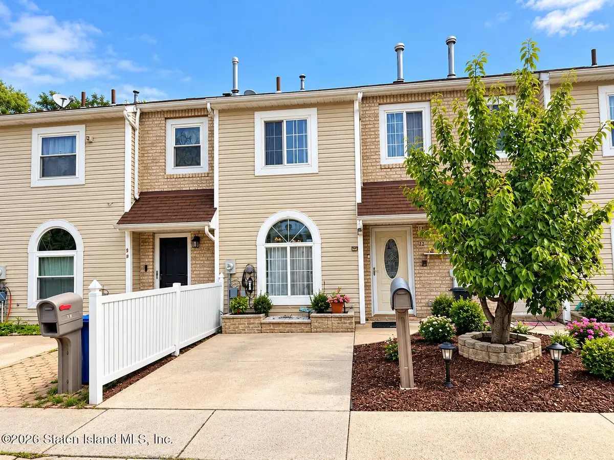 32 Adrianne Lane, Staten Island, NY 10303 - #1
