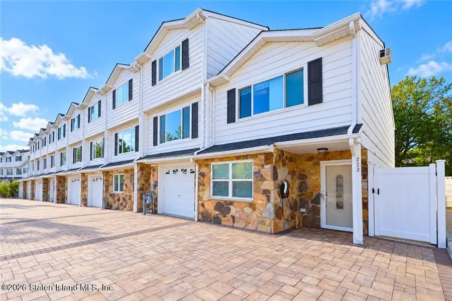 223 Carlyle Green, Staten Island, NY 10312 - #2