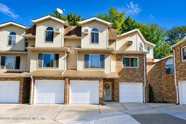 40 Zachary Court, Staten Island, NY 10310