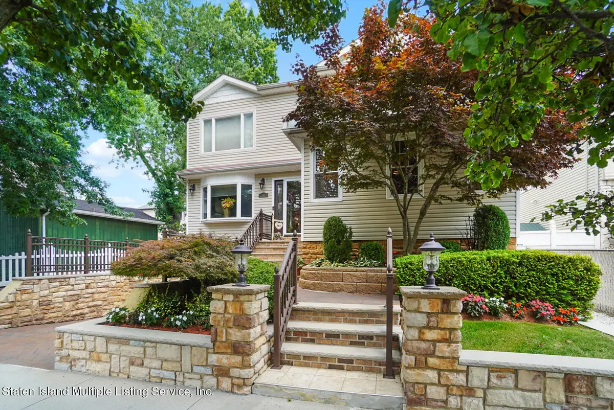 341 Manhattan Street, Staten Island, NY 10307 - #1