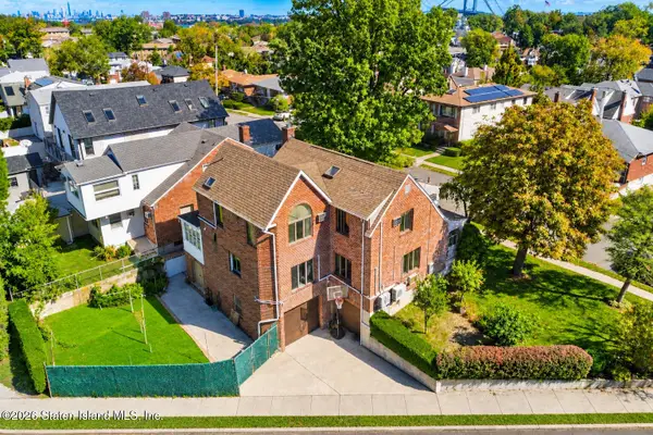 92 Piedmont Avenue, Staten Island, NY 10305