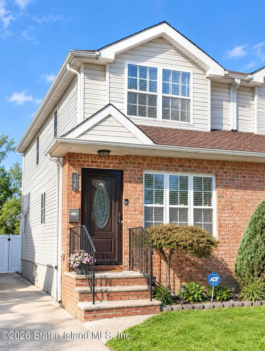 196 Llewellyn Place, Staten Island, NY 10310 - #1