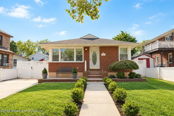 136 Bancroft Avenue, Staten Island, NY 10306