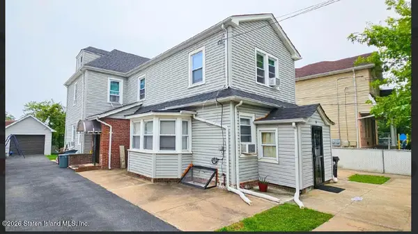 16 Lisbon Place, Staten Island, NY 10306