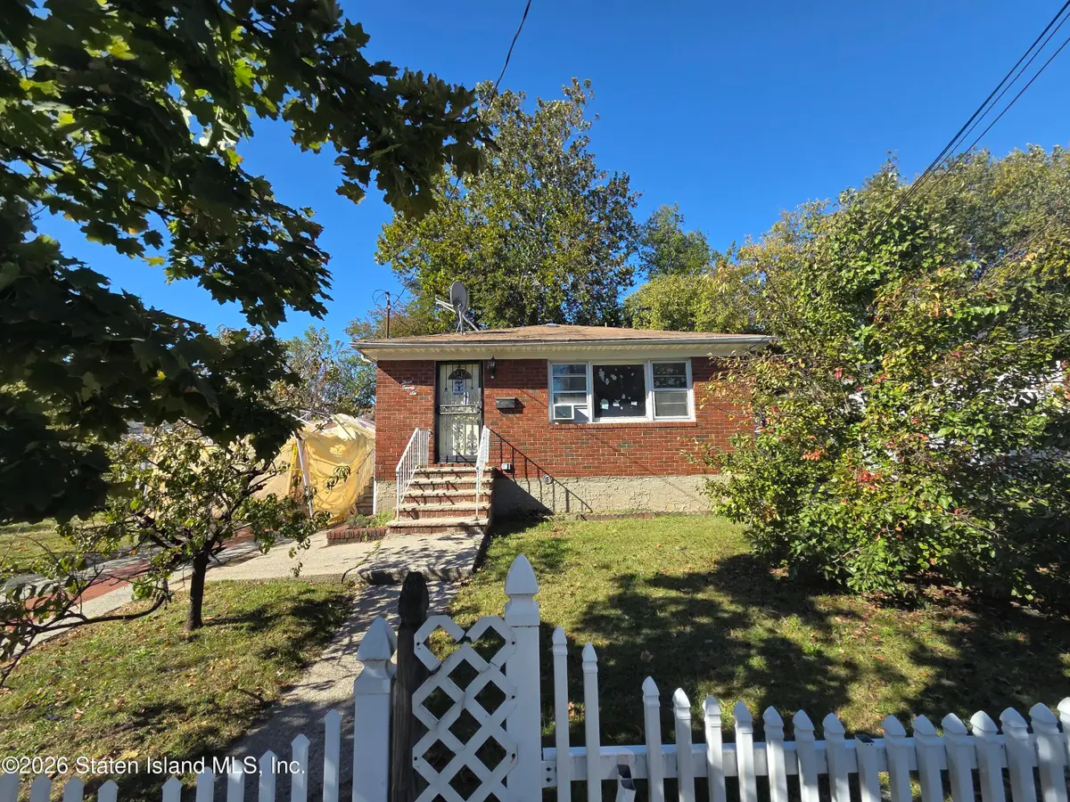 326 Grandview Avenue, Staten Island, NY 10303 - #1