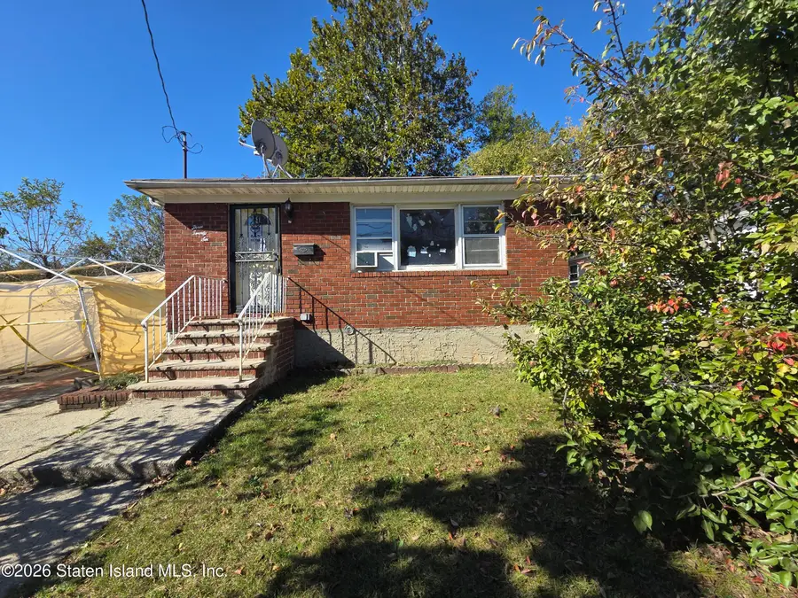 326 Grandview Avenue, Staten Island, NY 10303 - #2