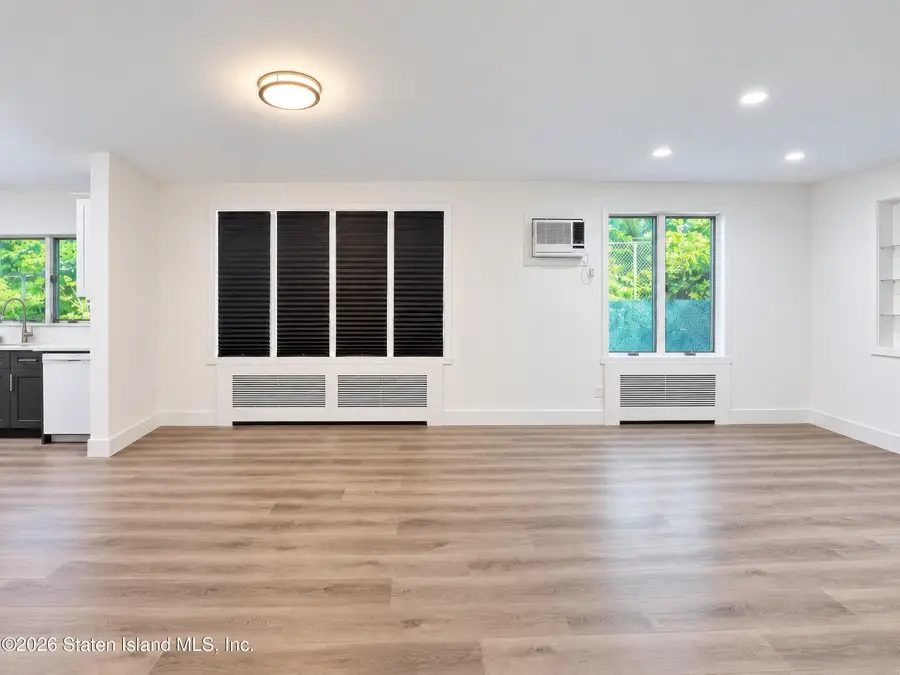 131 Cedarview Avenue, Staten Island, NY 10306 - #3