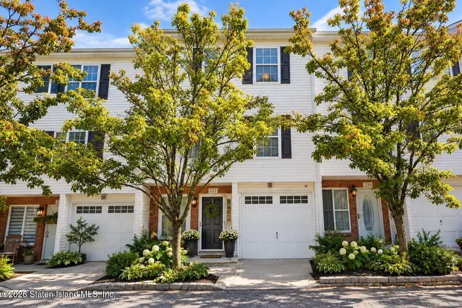 227 Aspen Knolls Way, Staten Island, NY 10312 - #2