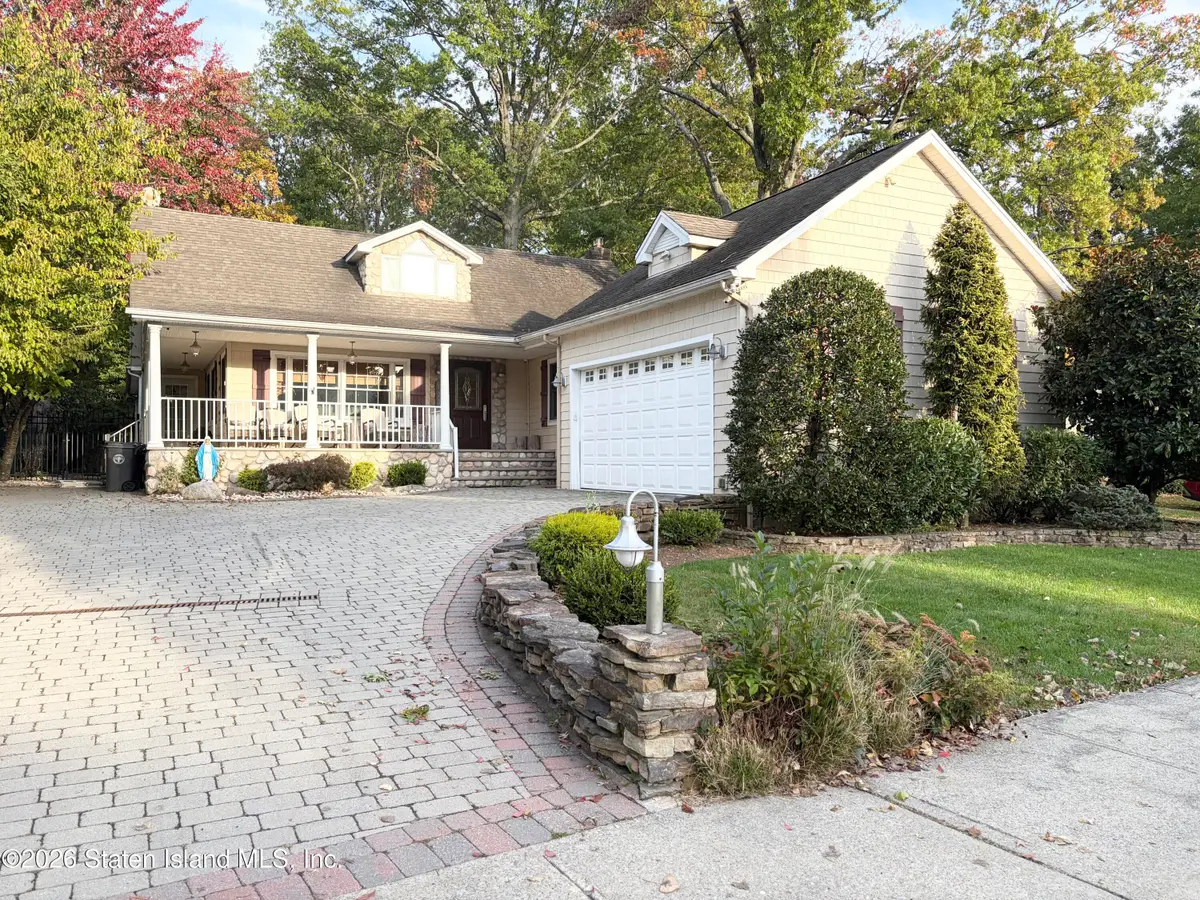123 S Goff Avenue, Staten Island, NY 10309 - #1