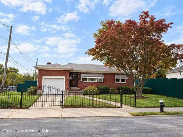 271 Harbor Road, Staten Island, NY 10303